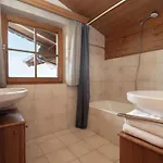 Mueller Nr 1 Und 2 Alpesi faház *